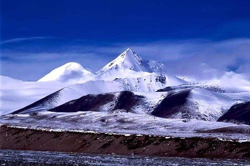 道拉吉里峰
:南迦巴瓦峰可以去登顶吗？需要准备什么？