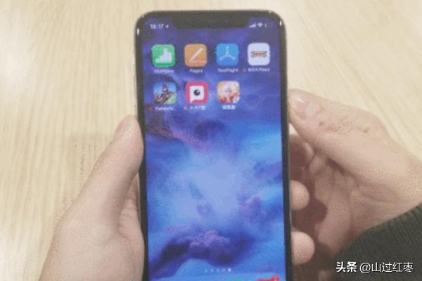 苹果x怎么截屏
:iphone X怎么截屏？