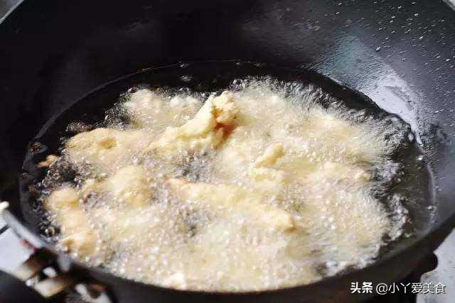 小酥肉用什么肉好
:酥肉一般都是用什么肉来炸？